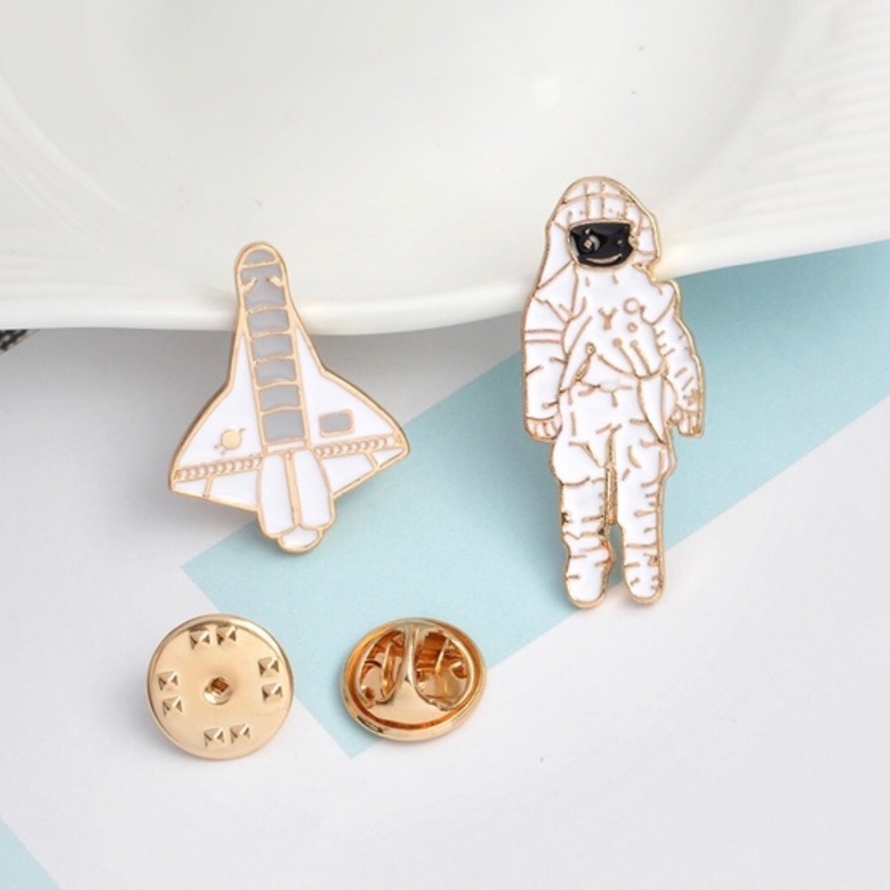 6 Pcs Space Pin Set - Picture 7 of 8